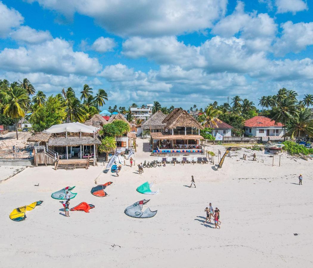 Ananda Beach Hotel Paje Bagian luar foto